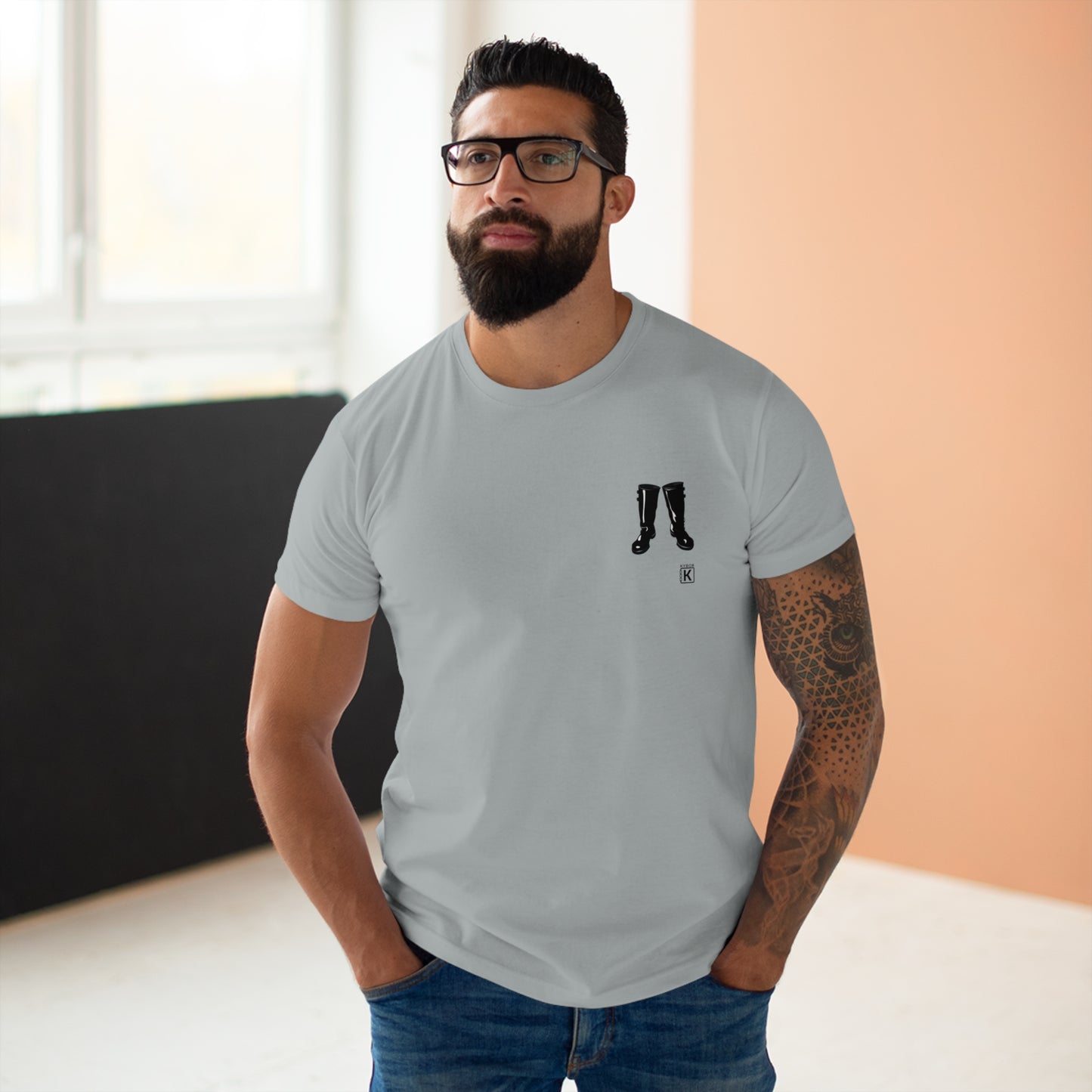 Boots T-shirt